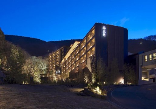 Отель Hakone Hotel Kowaki-En 4* - Хаконэ, Япония