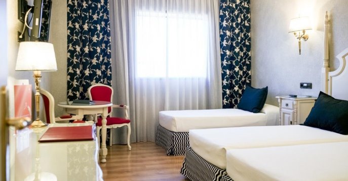 Отель Sallés Hotel Ciutat del Prat 4* - Барселона, Испания