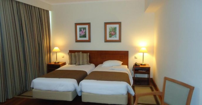 Отель Hotel Camoes 4* - Азорские острова, Португалия