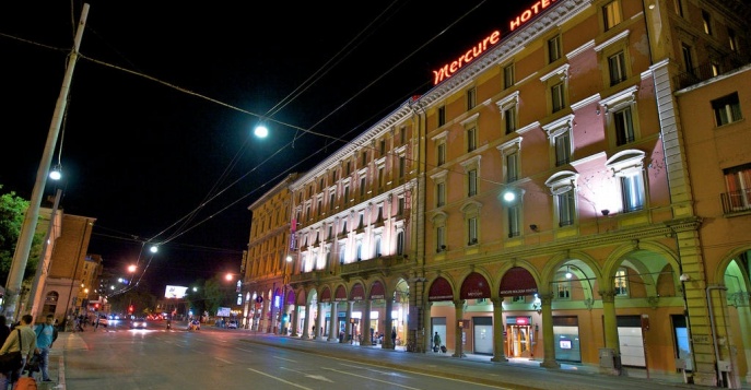 Отель Mercure Bologna Centro 4*