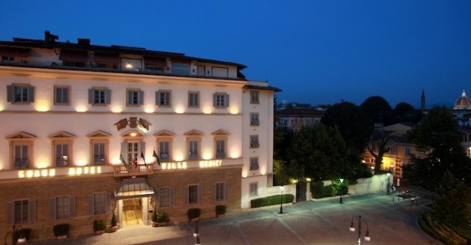 Отель Grand Hotel Villa Medici 5*