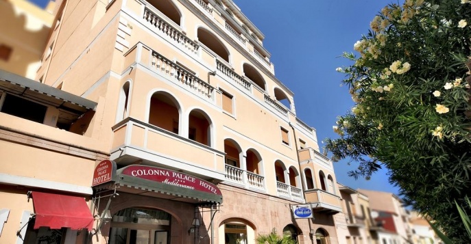 Отель Colonna Palace Hotel Mediterraneo 4*