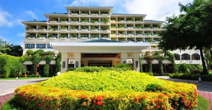 Отель Palm Beach Resort & Spa 5*