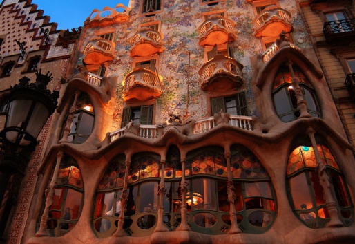 Архитектура Гауди - Барселона, Испания
