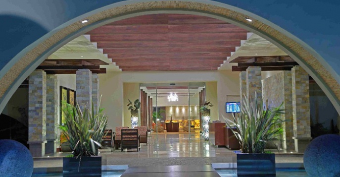 Отель Ramada Plaza Heradura 4*