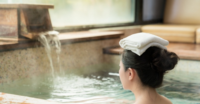 Купание в термальных источниках Киносаки онсен