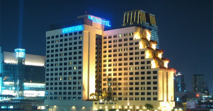 Отель в Бангкоке с крышей-плантацией