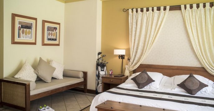 Отель Dinarobin Hotel Golf & Spa 5*, Маврикий