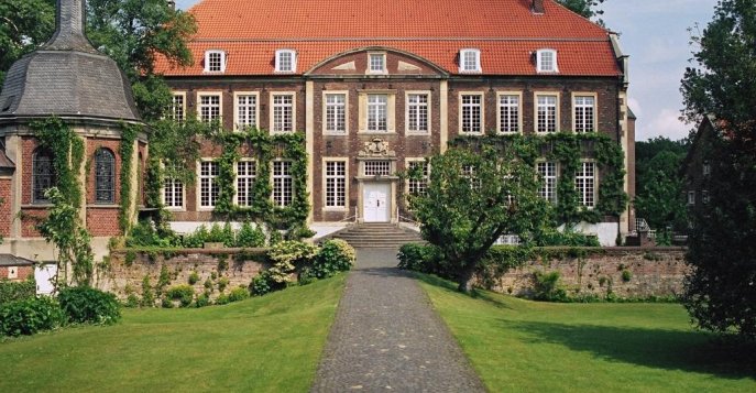 Schloss Wilkinghege 4*