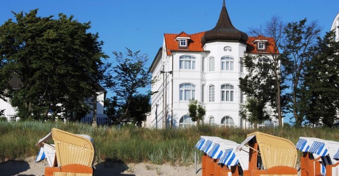 Отель Strandhotel Binz 4*