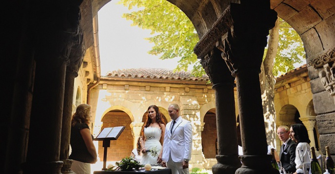 Свадебная церемония в испанской деревне
