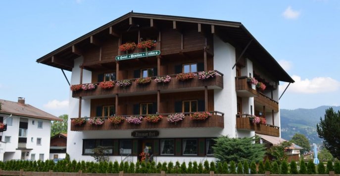 Отель Pension Ostler am Tegernsee 3*