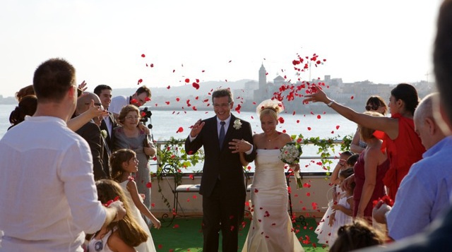 Свадебная церемония в городе Ситжес