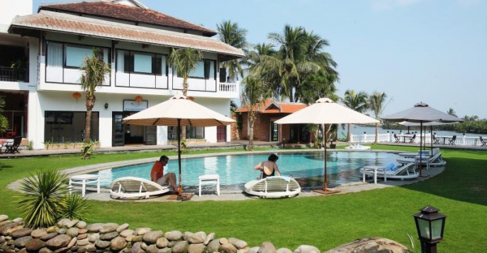 Отель River Beach Resort & Residences Hoi An 4*