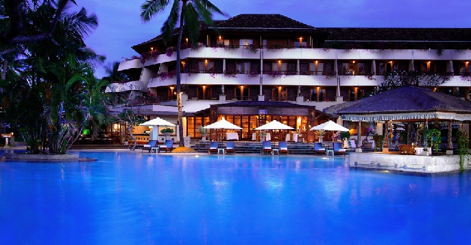 Отель Nusa Dua Beach Hotel & Spa 5*